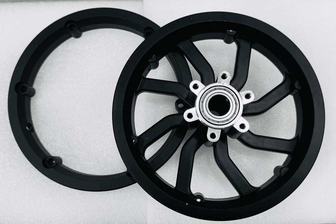 Inokim, Jager, Voro Motors rims for front and rear wheels.